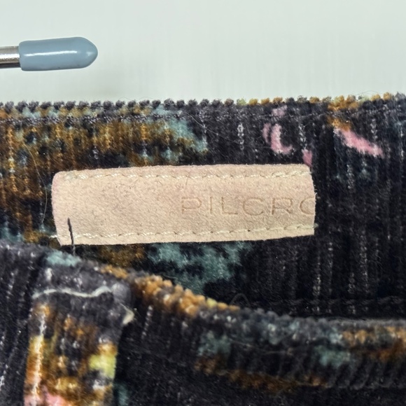 Anthropologie Pilcro The Icon Flare Low-Rise Corduroy Floral Pants - Picture 11 of 12